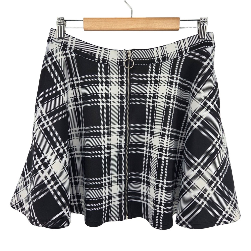HOT TOPIC Black White Plaid Skater Skirt Zipper Flare Mini Pockets Women's XL